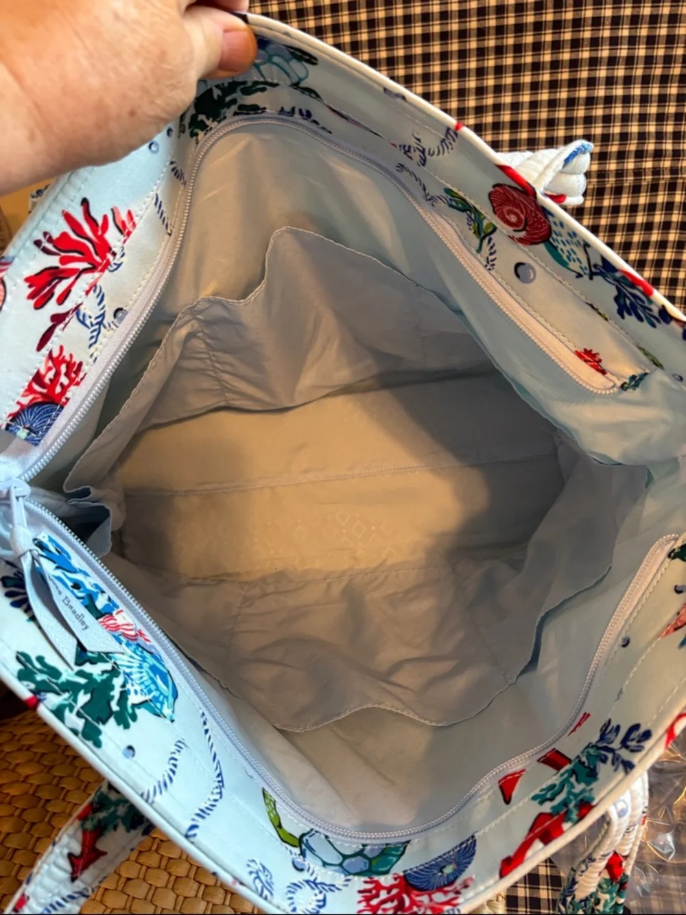Vera Bradley “anchors away” White Quilted Tote with Nautical Sea Life Print - Picture 8 of 9